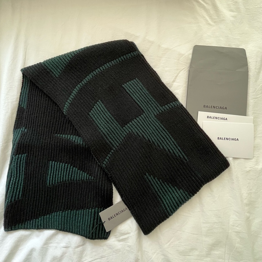 Balenciaga Green and Black Wool Turn Scarf